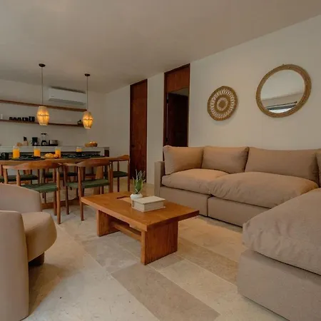 Villa Luxury-8 Min To Beach-Private Jacuzzi & Pool